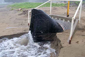 國外鴨嘴閥安裝現場圖